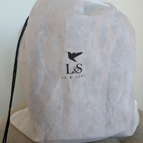 Lo & Sons Claremont Leather DSLR Crossbody Camera Bag in Taupe - Picture 12 of 12